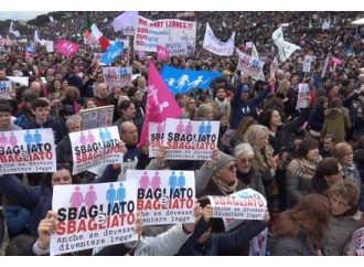 Unioni civili, 
le contraddizioni 
di Adinolfi